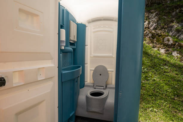 Best Sanitation services for porta potties  in Copiague, NY
